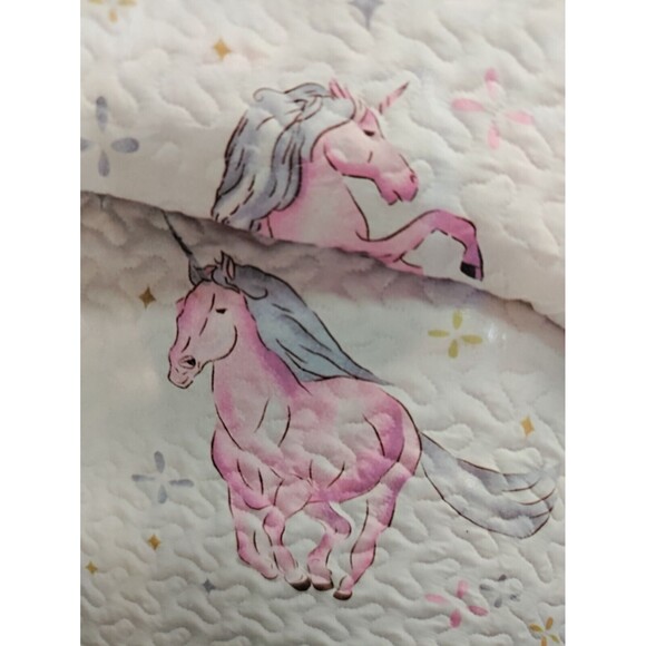 Unicorn Twin Size Quilted Bedding  And Sham Set - Picture 5 of 10